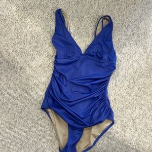 J Crew Women’s v-neck ruched bathing suit